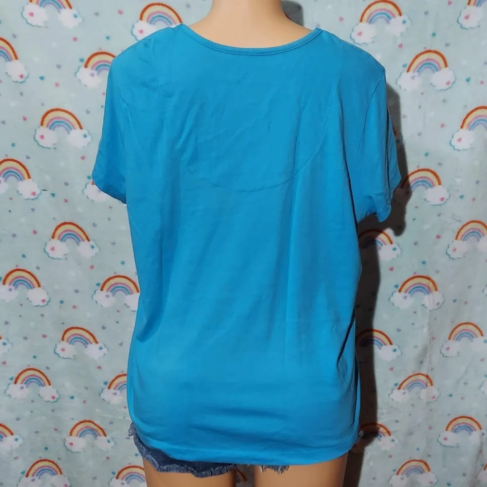 Shirt - Picture 2 of 3